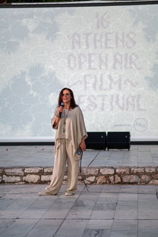 “Theo, I’m here again!”: Ο Χάρβεϊ Καϊτέλ συγκίνησε την Αθήνα στην έναρξη του 16ου AOAFF powered by ΔΕΗ