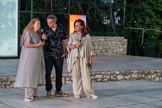 “Theo, I’m here again!”: Ο Χάρβεϊ Καϊτέλ συγκίνησε την Αθήνα στην έναρξη του 16ου AOAFF powered by ΔΕΗ