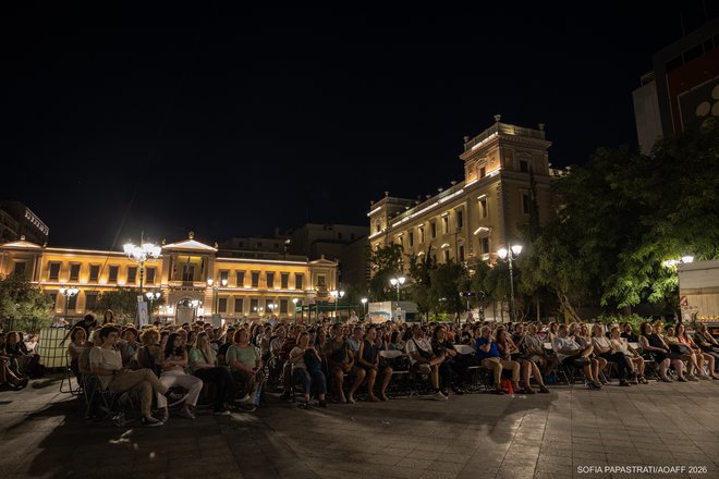 Η Πλατεία Κοτζιά μετατράπηκε για ένα βράδυ στο «Ξενοδοχείο Grand Budapest»