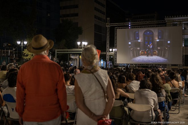 Η Πλατεία Κοτζιά μετατράπηκε για ένα βράδυ στο «Ξενοδοχείο Grand Budapest»