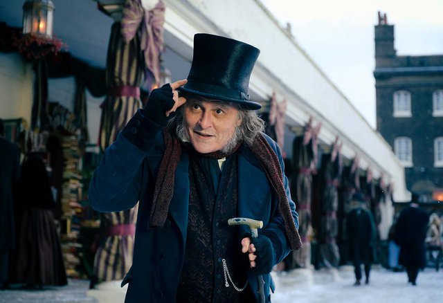 Τρέιλερ «Ebenezer»: Ο Τζόνι Ντεπ (κατα)διασκεδάζει ως Σκρουτζ