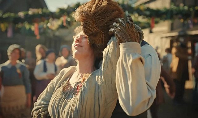 Τρέιλερ «Wicker»: Επιτέλους κάτι εποχής, εύθυμο και πνευματώδες;