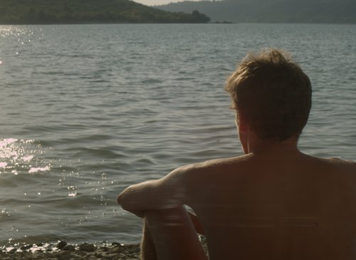 Ο ΑΓΝΩΣΤΟΣ ΤΗΣ ΛΙΜΝΗΣ | STRANGER BY THE LAKE